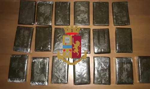 Ancora hashish sulle spiagge siciliane: un nuovo "pacco" nelle coste agrigentine