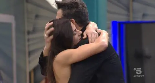 Gf Vip, Serena Enardu distrutta dal dolore: "Ho pianto tutta la notte"