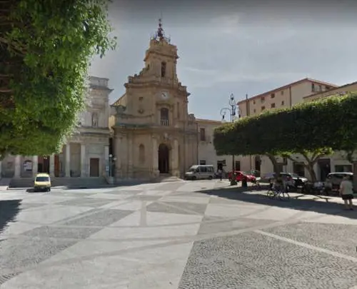 Rissa con coltelli e pistole: un uomo fermato per tentato omicidio