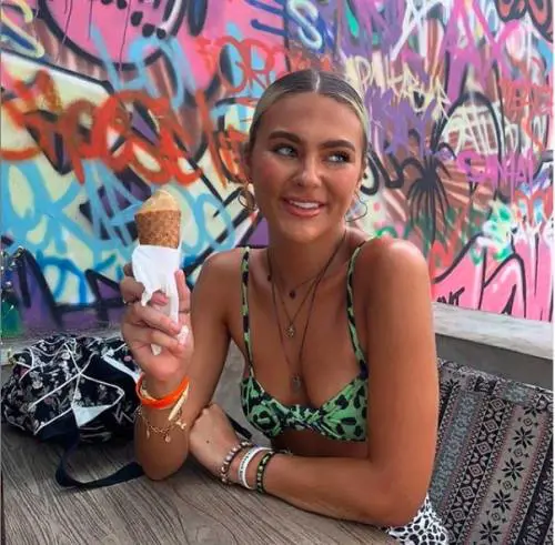 Selfie mortale: muore tentando di scattarsi una foto