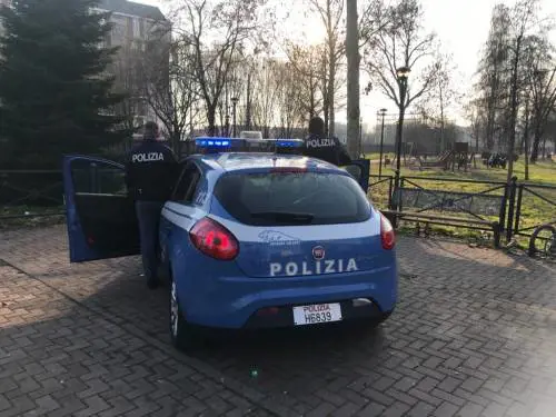 Nella piazza dello spaccio: "Noi, ostaggi dei pusher"