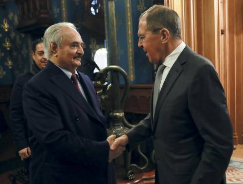 Libia, Haftar abbandona Mosca: così adesso si rischia l'inferno
