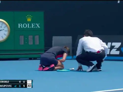 Australian Open: malori e disagi in campo per il fumo degli incendi