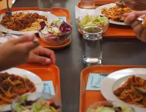Brianza, a scuola solo pane e acqua ai bambini dei morosi