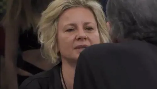 Gf Vip, Antonella Elia: "Sono da sola". Ma prima non era fidanzata?