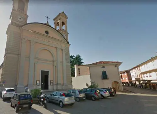 Metro e nastro biadesivo per rubare le offerte in chiesa: arrestati ladri stranieri