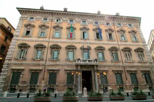 C'è primo sì alla riforma: i 18enni potranno votare al Senato