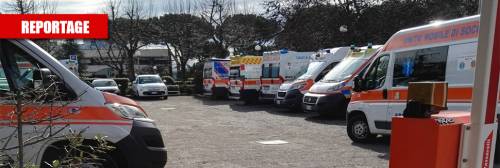 Ospedali nel caos: un'ambulanza su due ferma in attesa delle barelle