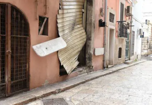 "50 euro per ogni funerale, 200mila a cantiere edile": ecco il tariffario dei clan