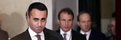 Libia, Di Maio adesso si mostra preoccupato: "Rischiamo gravi conseguenze"