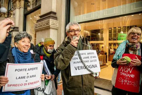 Confcommercio contesta lo show dei "gretini"