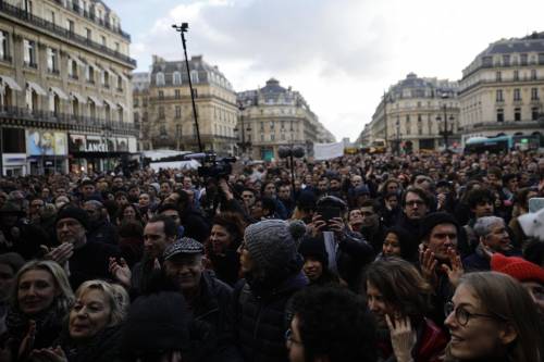 Francia, la rivolta dei cattolici che adesso fa tremare Macron