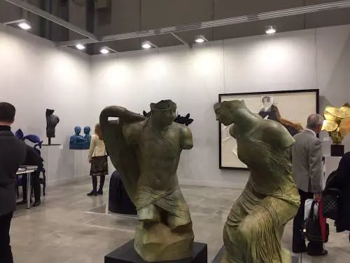 La "simpatia tra le cose" ispira miart dove l'arte dialoga con il design