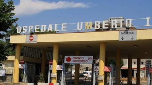 Salerno, allarme influenza suina: contagiati tre infermieri