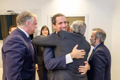 Tajani e Guaidó a Bruxelles