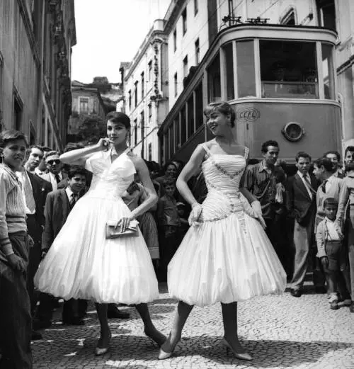 Vestire alla milanese. In mostra l'eleganza della città del fashion