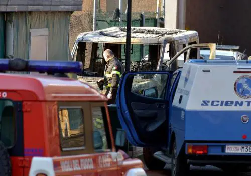 Milano, incendio nella notte nella scuola di polizia locale