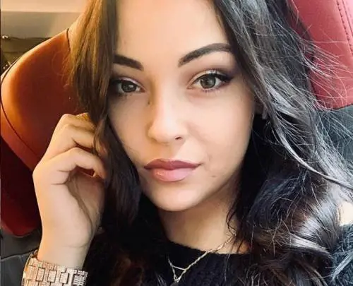 Martina Nasoni denuncia: "Aggredita ​con insulti e spintoni alla stazione" 