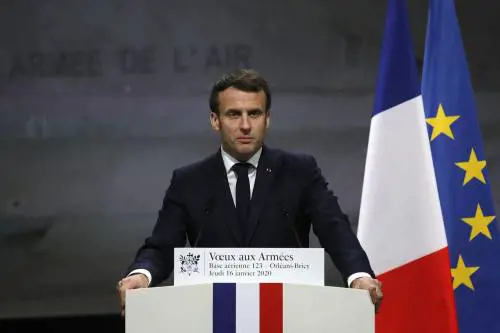 Procreazione assistita per single e lesbiche, sì del Senato francese
