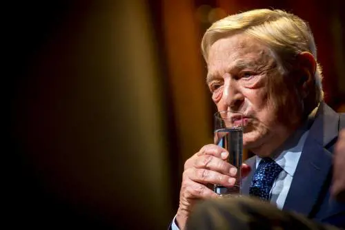 "L'assalto alla lira? Fu un successo". E ora Soros sostiene le sardine