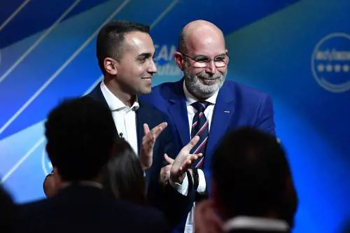M5S, 13 parlamentari in rivolta: "Quesito su Rousseau manipolatorio"