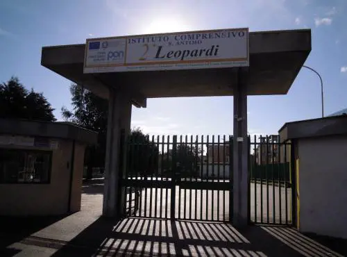 "I nostri figli non stiano con i ragazzi più poveri": scoppia il caso a Napoli