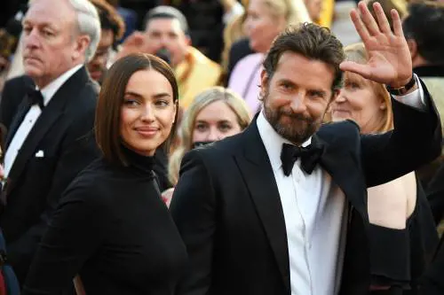 "Sono una mamma felice e single". La nuova vita di Irina Shayk dopo la rottura da Bradley Cooper 