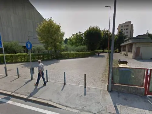 Vicenza, agente preso a gomitate: straniero patteggia e torna libero