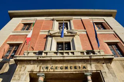 Annullato concorso all’università: professore esaminato aveva scelto gli esaminatori