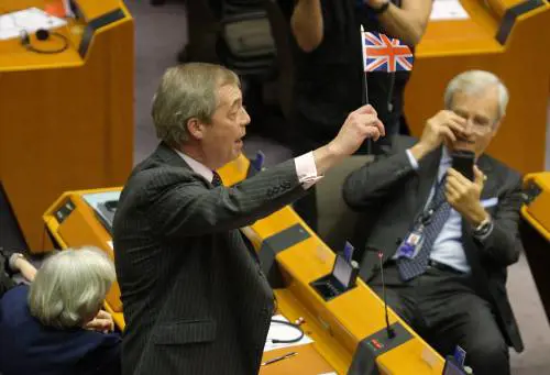 Brexit, l'Ue ha dato il via libera all'accordo di recesso