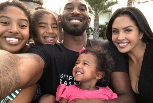 Lo straziante messaggio della moglie di Kobe Bryant: "Non riesco a immaginare la vita senza di lui e Gigi”
