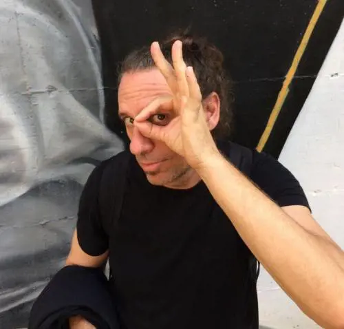 "Io, Iena, vi svelo tutti i segreti delle Iene"