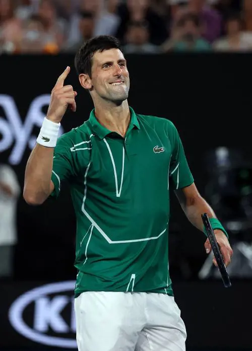 Da Djokovic a Djokovid. Anche Nole positivo: così si è giocato la faccia