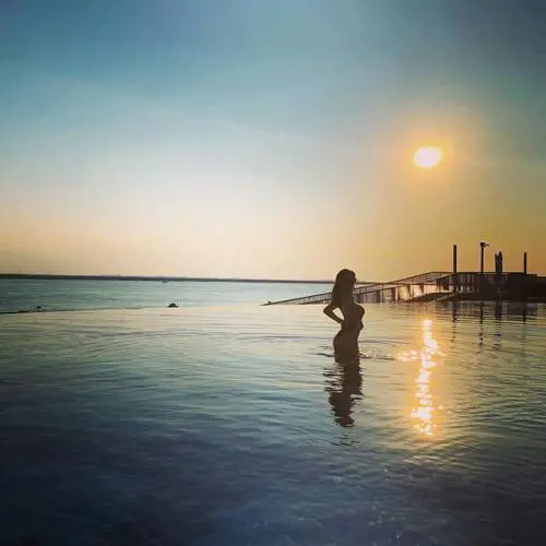 Erjona si prende la scena su Instagram