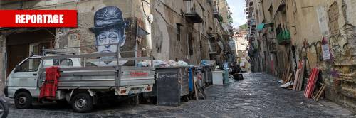 Napoli, la casa di Totò sfigurata da rifiuti e negligenza