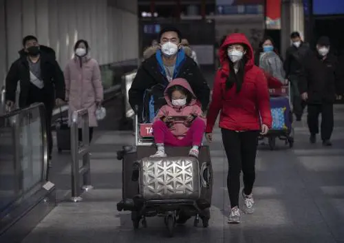 Coronavirus, ogni malato ne contagia due: i casi raddoppiano ogni 7 giorni