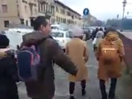Turisti asiatici insultati a Firenze: "Andate a tossire a casa vostra"