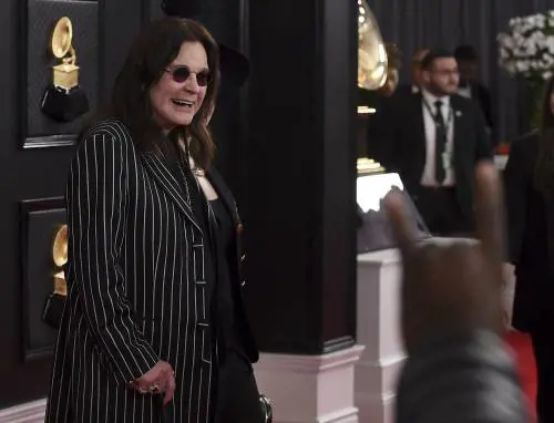 L'urlo di Ozzy Osbourne dopo 50 anni di carriera: "Io non voglio morire come un uomo normale"