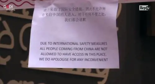 Coronavirus, il cartello choc in un bar a Roma: "Vietato l'ingresso a chi arriva dalla Cina"