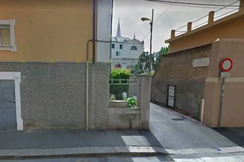 Genova, urla in chiesa "sono il diavolo" poi accoltella la giovane suora
