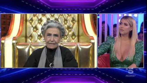 Gf Vip, Barbara Alberti contro Wanda Nara e interviene Pupo: "Nella botte piccola ci sono le tette grosse"