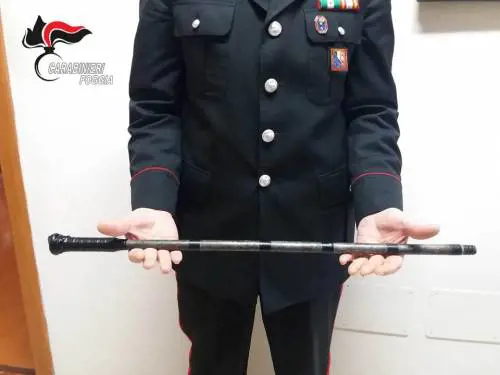 L'assalto ai carabinieri: la furia di un bulgaro con una mazza di ferro