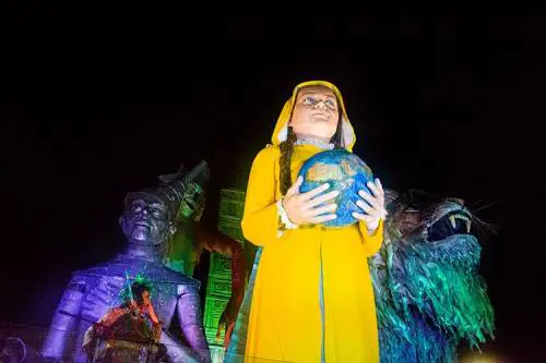 Carnevale di Viareggio, vince il carro su Greta Thunberg. Quello con Salvini retrocesso