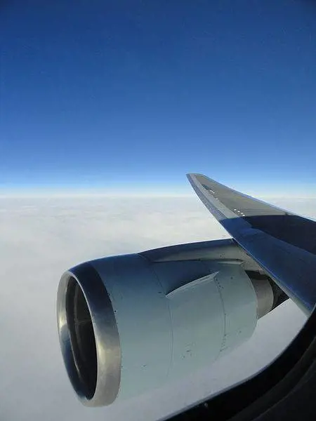 Paura a Bordo di un aereo Air Canada con 128 passeggeri a bordo