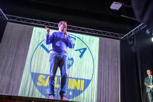 Sondaggio, la Lega torna a crescere e "sorprende" i giallorossi