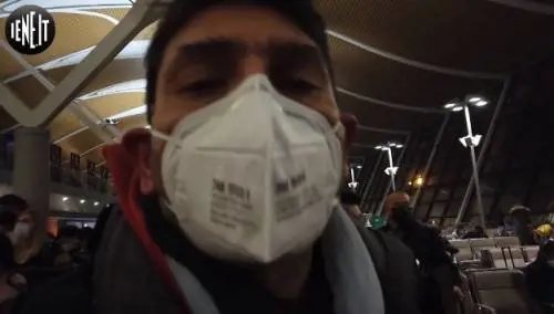 "Atterrato dalla Cina a Catania senza un controllo sanitario"