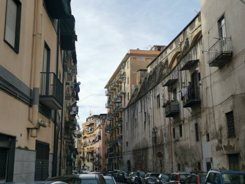 Napoli, il Buvero senza lo storico mercatino