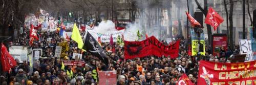 Parigi non si arrende: pronta un'altra protesta di piazza