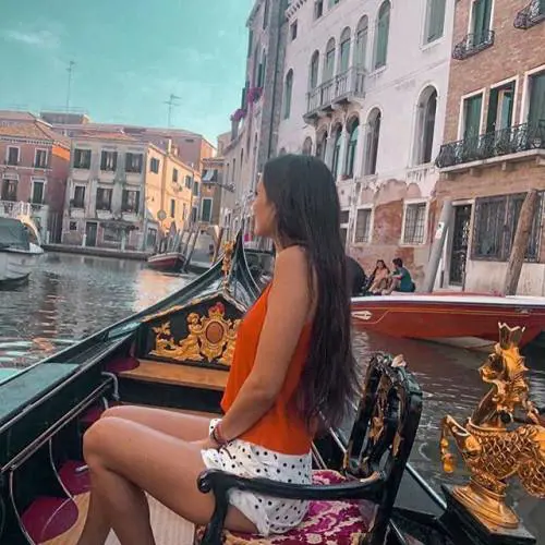 Yamila Ruiz bellezza acqua e sapone