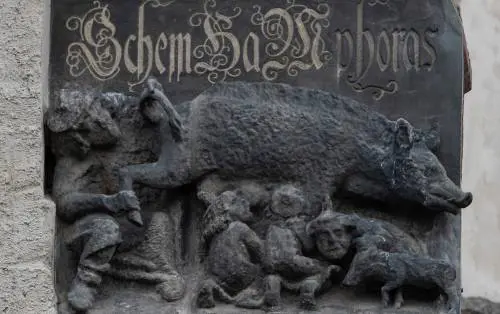 La scrofa degli ebrei agita la Germania. Ma i giudici: "Non è antisemitismo"